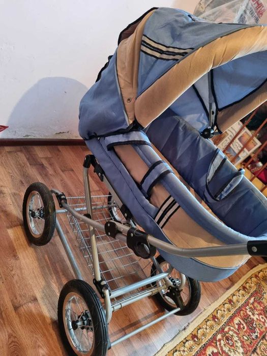 Продаю детскую коляску