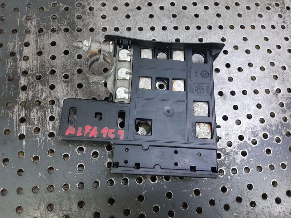 borna baterie plus 1.9 jtd  alfa romeo 159 939