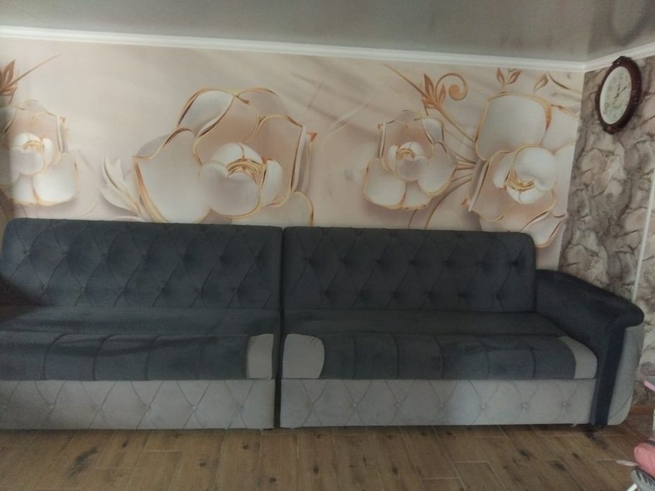 здравствуйте продам диван