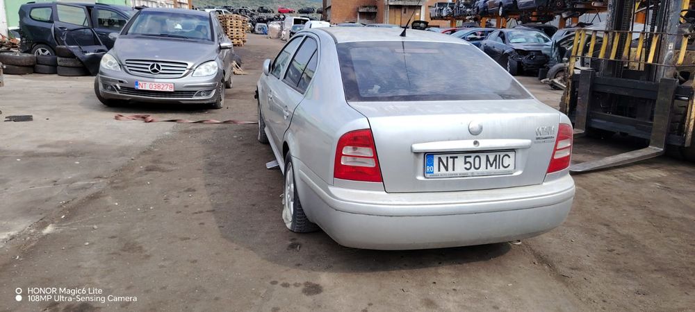 Dezmembrez Skoda Octavia - 1 (facelift) (2000 - 2010), 1.4 benzina, manual, AXP, DUW