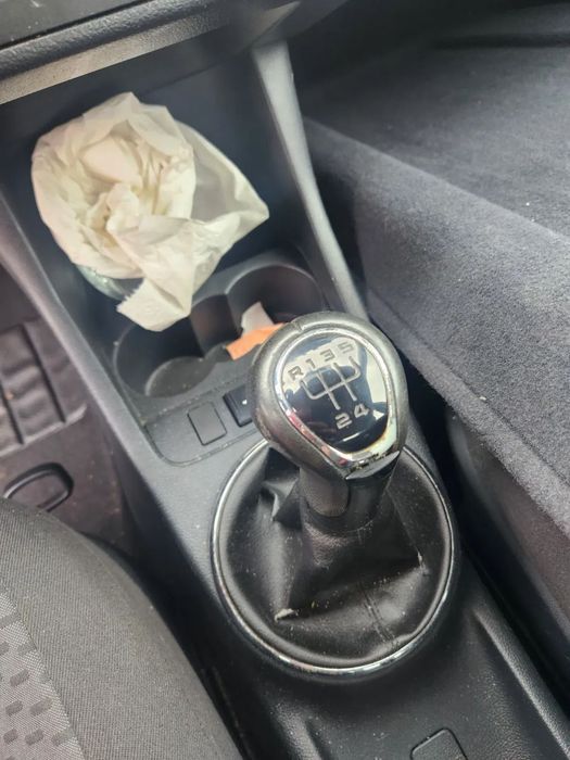 Cutie Viteze Manuala 5+1 Trepte Skoda Fabia Praktik Roomster Seat Ibiza Vw Polo 1.2 Benzina Cod Cutie LNR Motor CGP Dezmembrez Skoda Fabia 2 1.2 Benzi