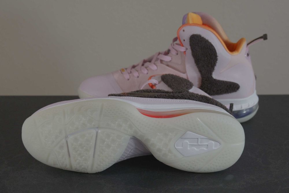 Нови! Nike LeBron 9 'Regal Pink' - 44,5 номер Оригинални!