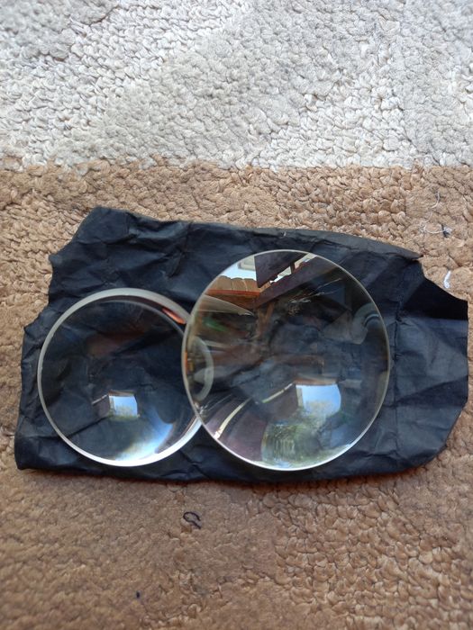 Стекло увеличительное  сделано в  Советском  Союзе