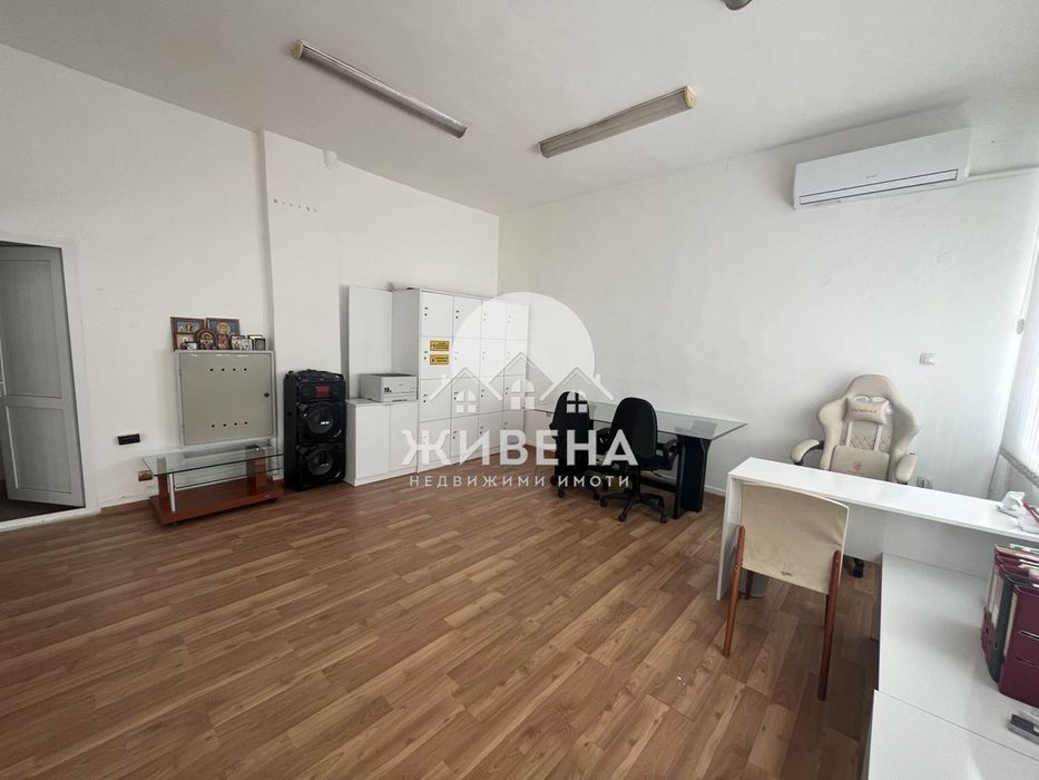 Магазин под наем, Център, площ 49 кв.м