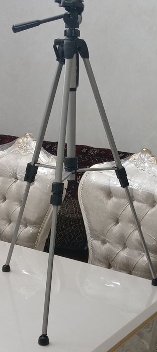 Штатив универсалний, для камеры и фото.