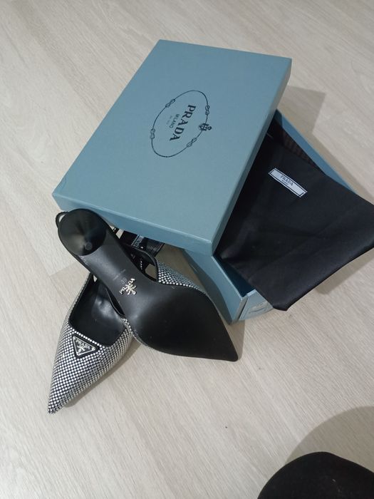 Продам туфли PRADA . ОРИГИНАЛ. 119000т