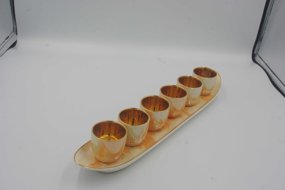 Tava si 6 pahare de tarie, portelan fin din anii 1960, Romania