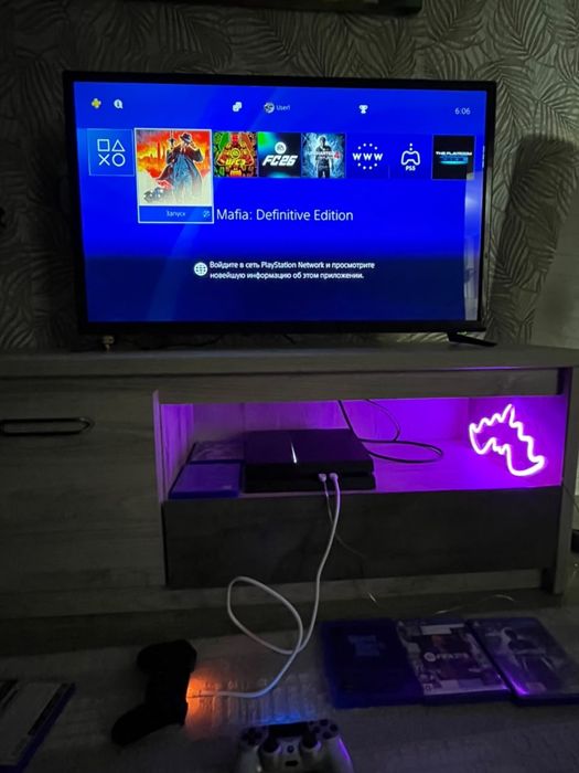 Sony PlayStation 4