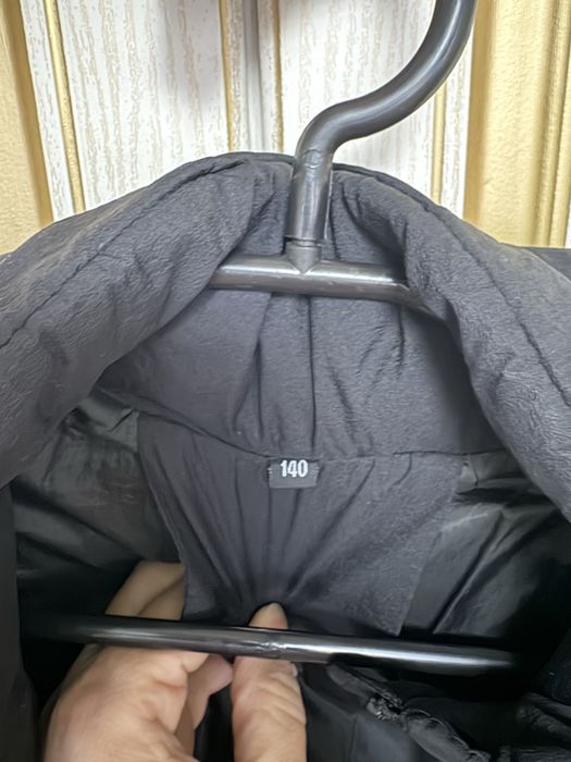 Продам куртку для девочки