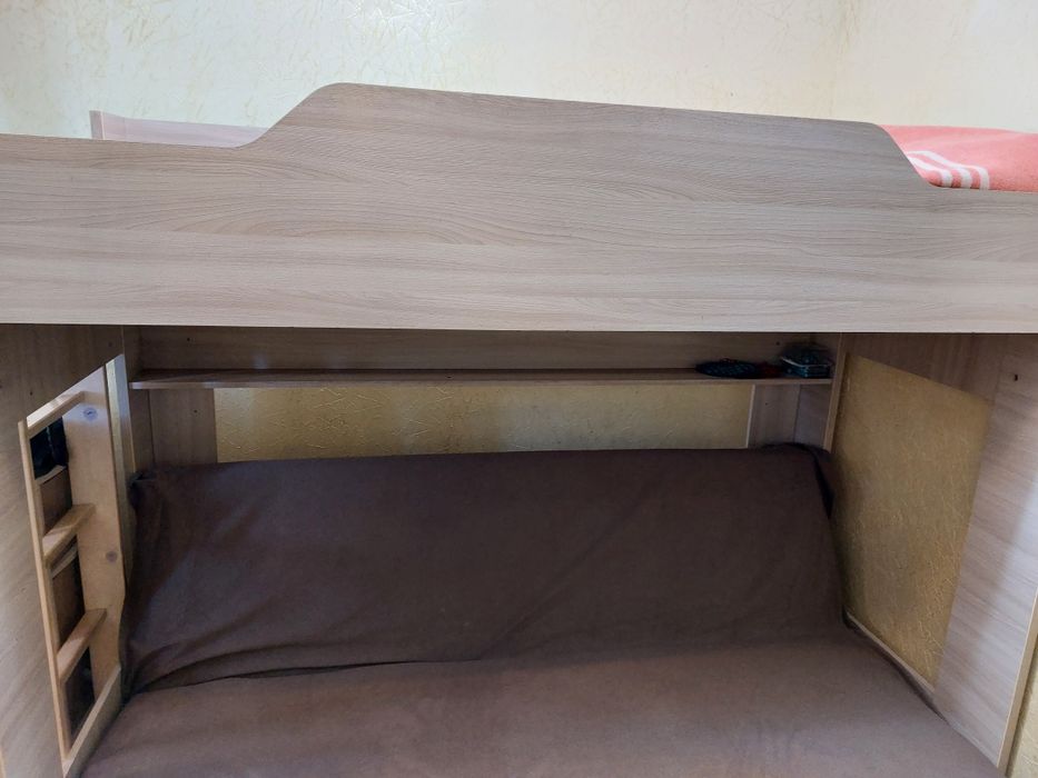 Двухъярусная кровать для детей