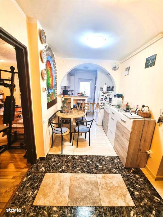 Apartament 3 camere, luminos, costuri mici, zona Craiter, aproape Core