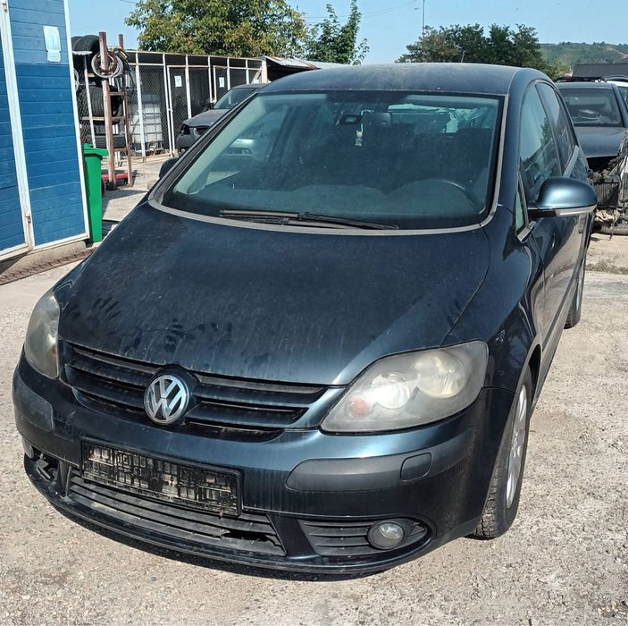 Dezmembrez volkswagen golf 5 plus