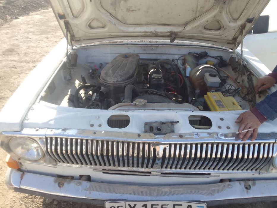 Gaz2410 srochna sotiladi