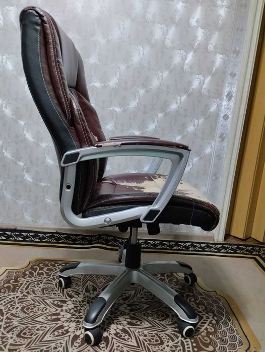 Офисное кресло Малайзия