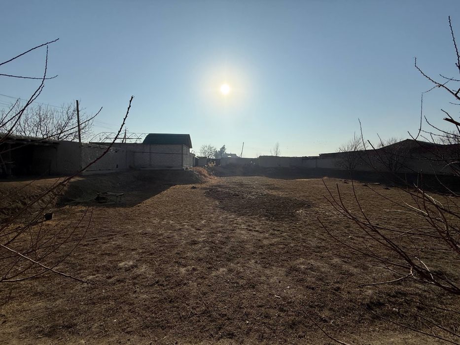 Umumiy maydoni 35 sotiqli  hovli sotiladi