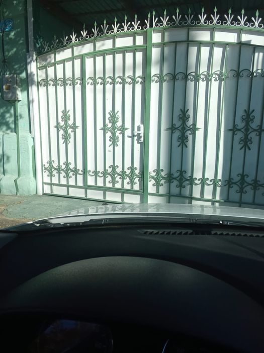 Продам дом , 4 комнаты , стяжка навес