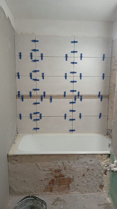 Execut lucrări de construcții finisaje interioare