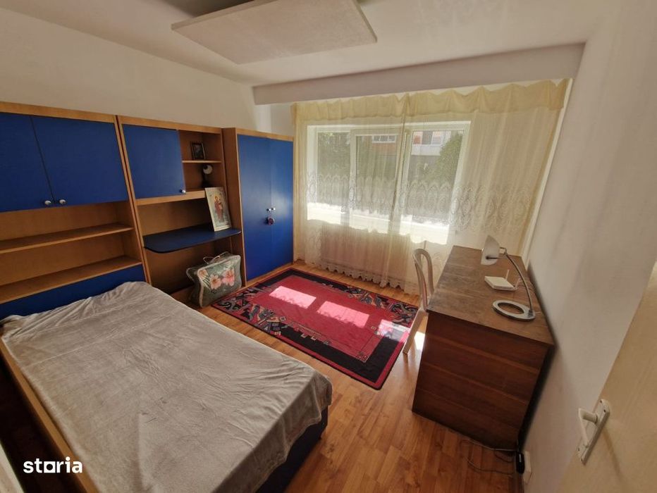 Apartament 3 camere, 71 mp, zona Hotvon