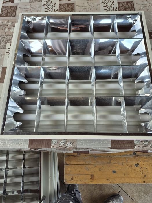 Corp iluminat raster 4xLED/TUB G13 60cm – stare foarte bună