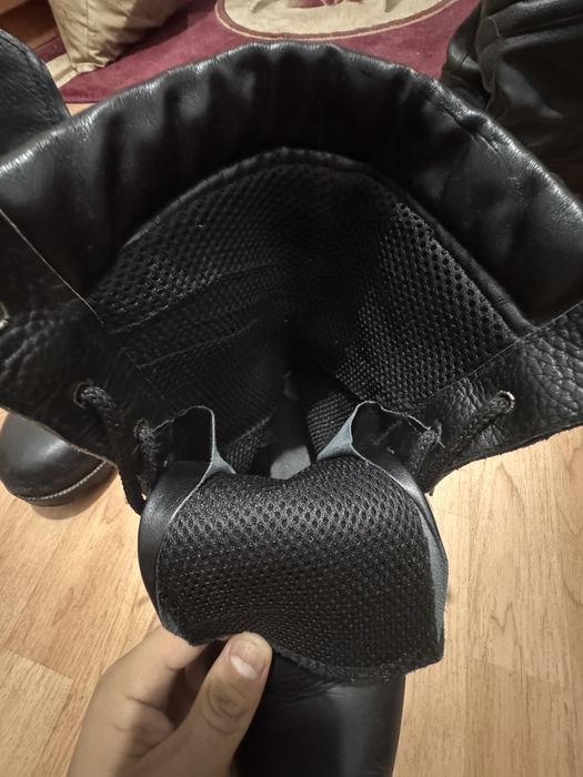 Продаю ботинки брал за 50 к