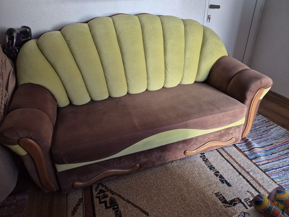 Vând canapea extensibila