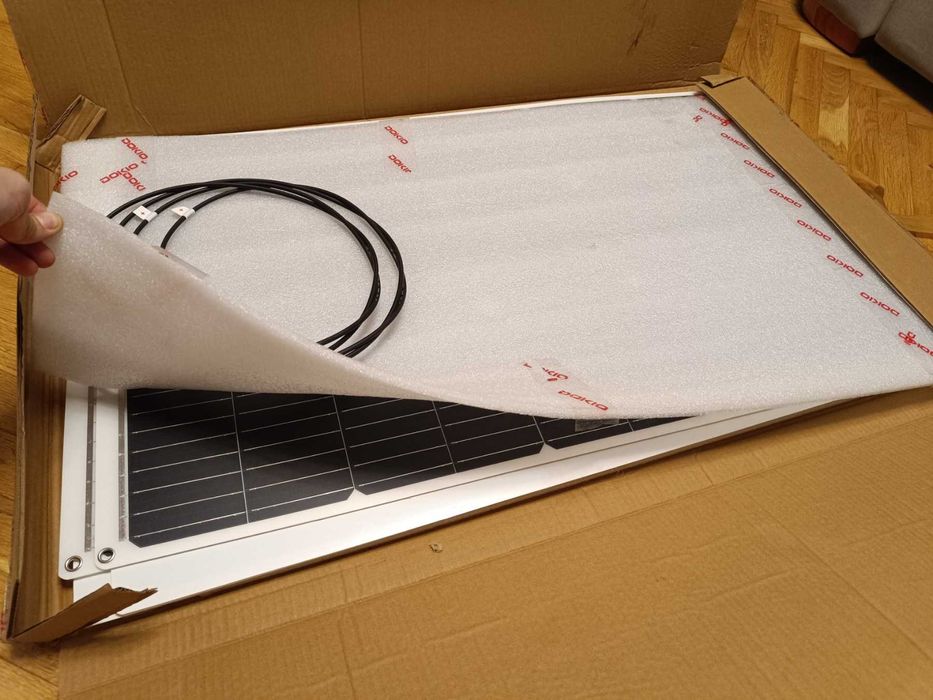 Продавам гъвкави соларни панели Dokio 100W 12V