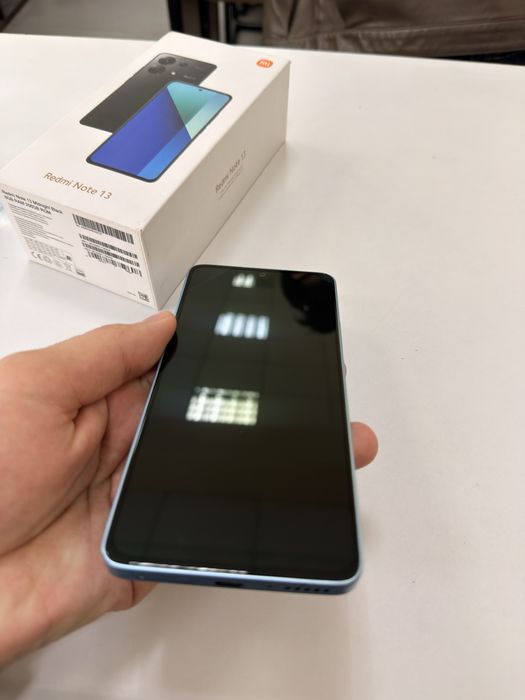 Redmi Note 13 (8+4/256 GB) ideal holatda srochna sotiladi