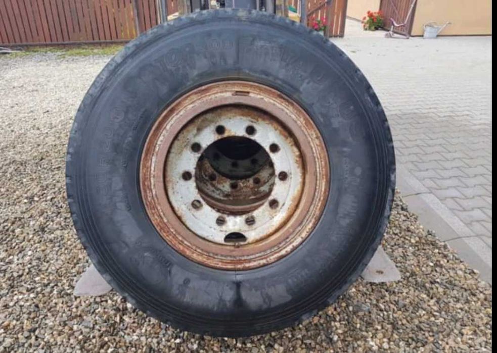 Rotii agricole cu anvelope 11.0 R 20