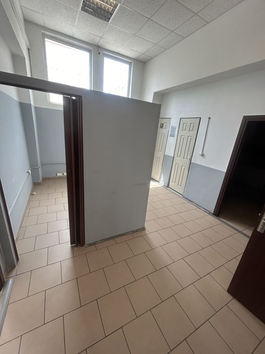 Vand spatiu comercial