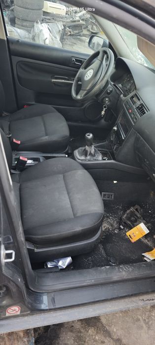 Volkswagen Bora 1.6 16V на части