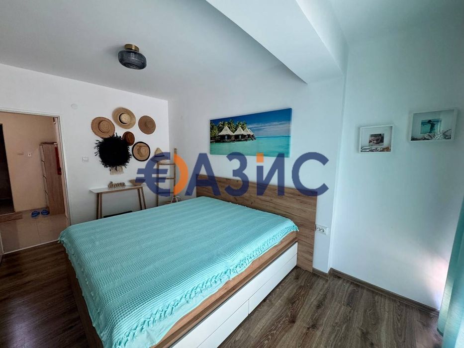 Продава се Тристаен апартамент в Несебър - 76 кв.м за 1007 €/кв.м - Снимка #9