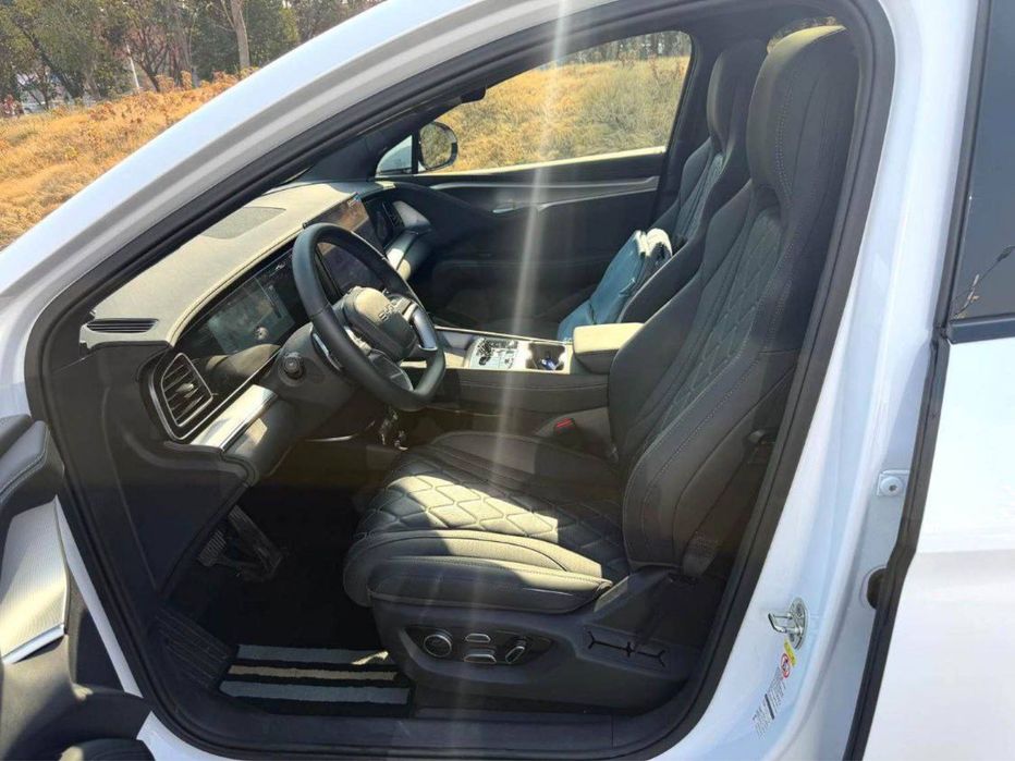 Byd SeaLion 07 Full