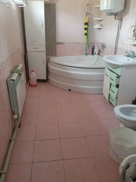 Срочно продается коттедж в ст аэропорт.2014г постройки.
