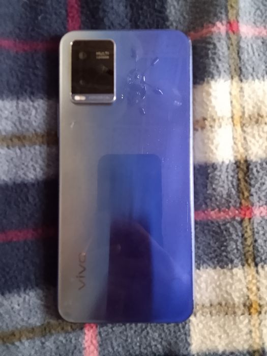 Продам Vivo Y21 смартфон