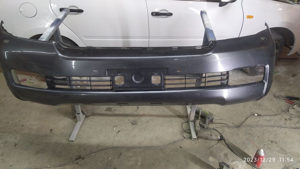 Продам Бампер Land Cruiser 200