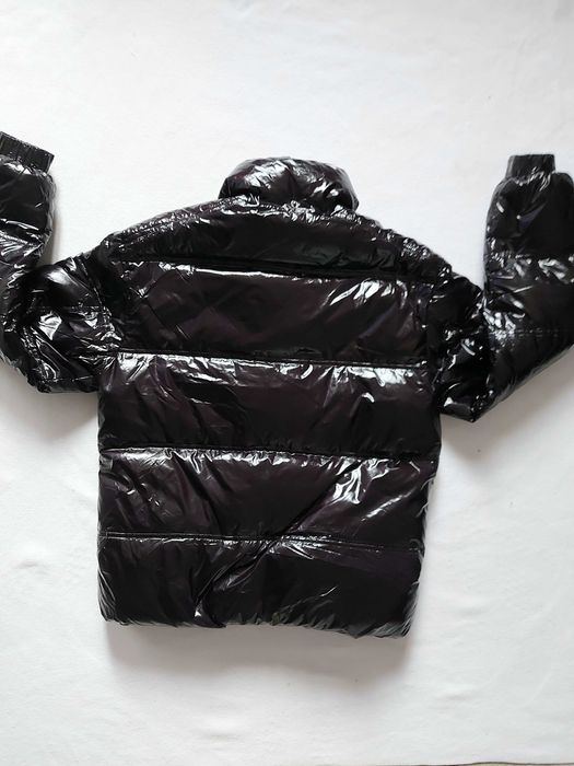 Moncler Branson M48 мъжко пухено яке 100%пух, черен лак ,водойстойчиво