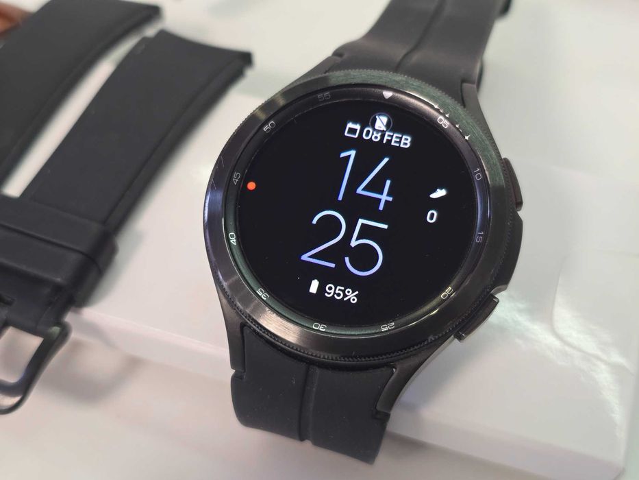 Samsung Galaxy Watch 4 Classic SM-R895F 46 mm LTE (черен)