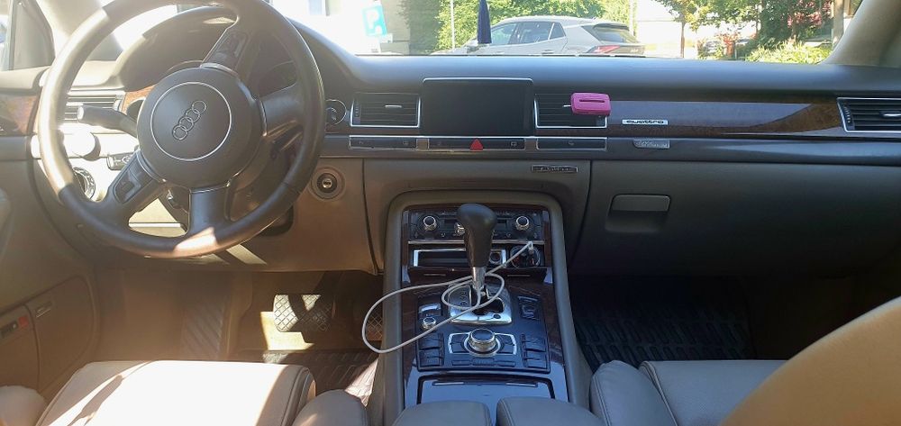 Vând sau Schimb audi A8 2005
