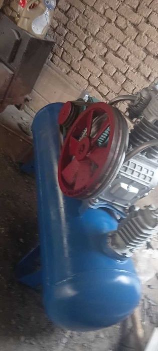 Компрессор 250 барлик сотилади