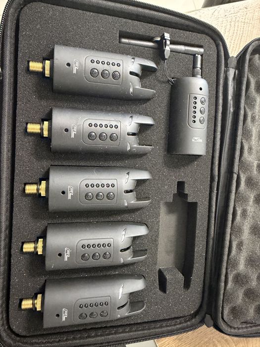 Senzori 4+1.        .