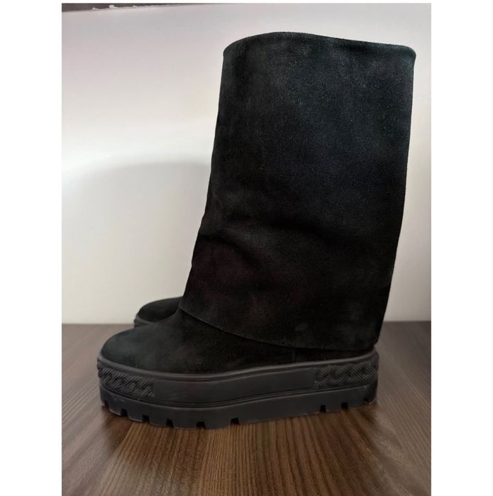 Cizme negre Casadei