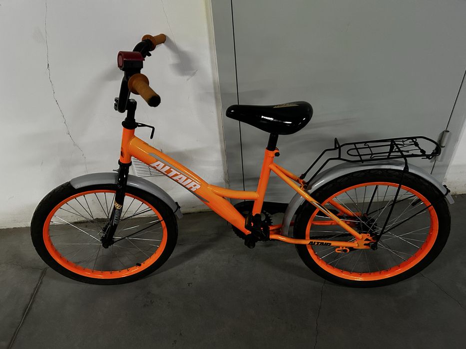 Продам велик в нормальном состояний, для детей до 10 лет думаю хороший