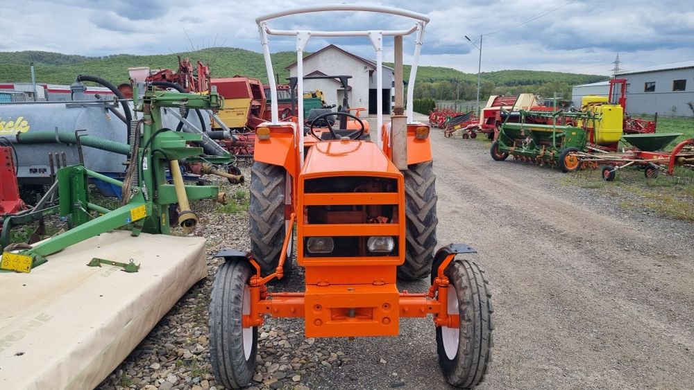 Renault R7431L , Fiat 415 tractor