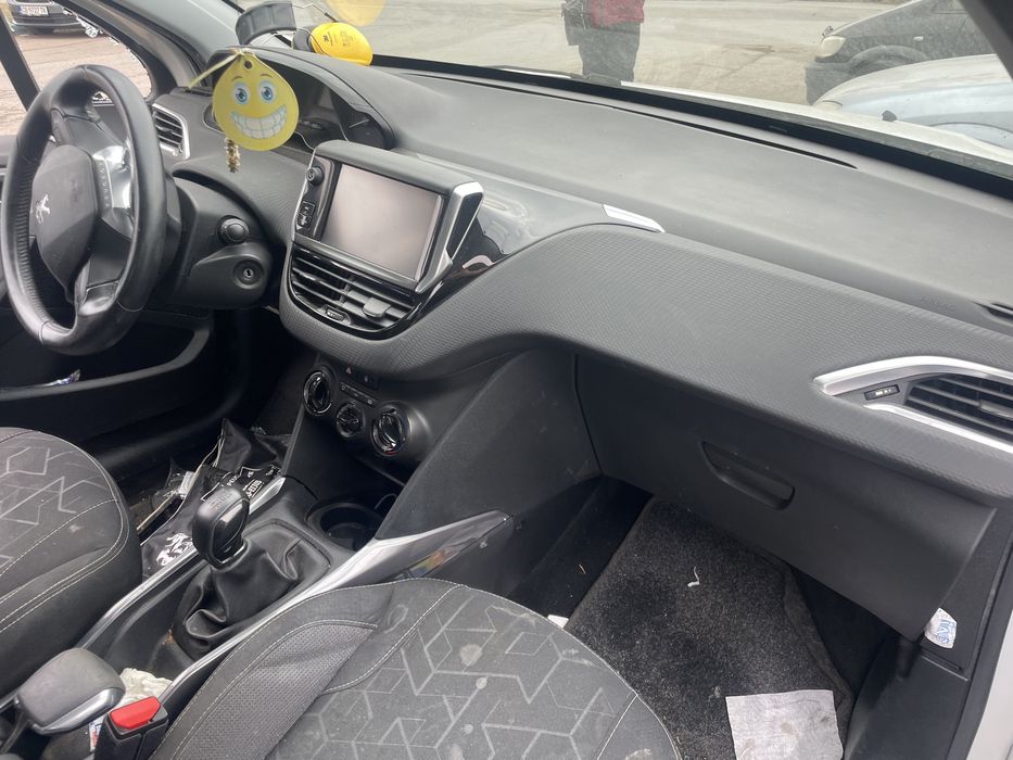 Peugeot 2008 1.6HDI на части