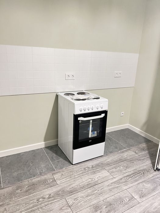 Элетрическая плита “BEKO”