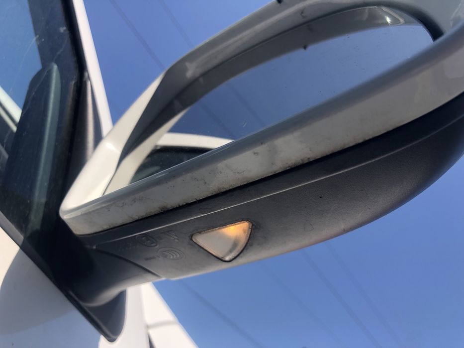 Usa portiera dreapta alb Skoda Octavia 2 facelift 1.6 BSE oglinda 2010