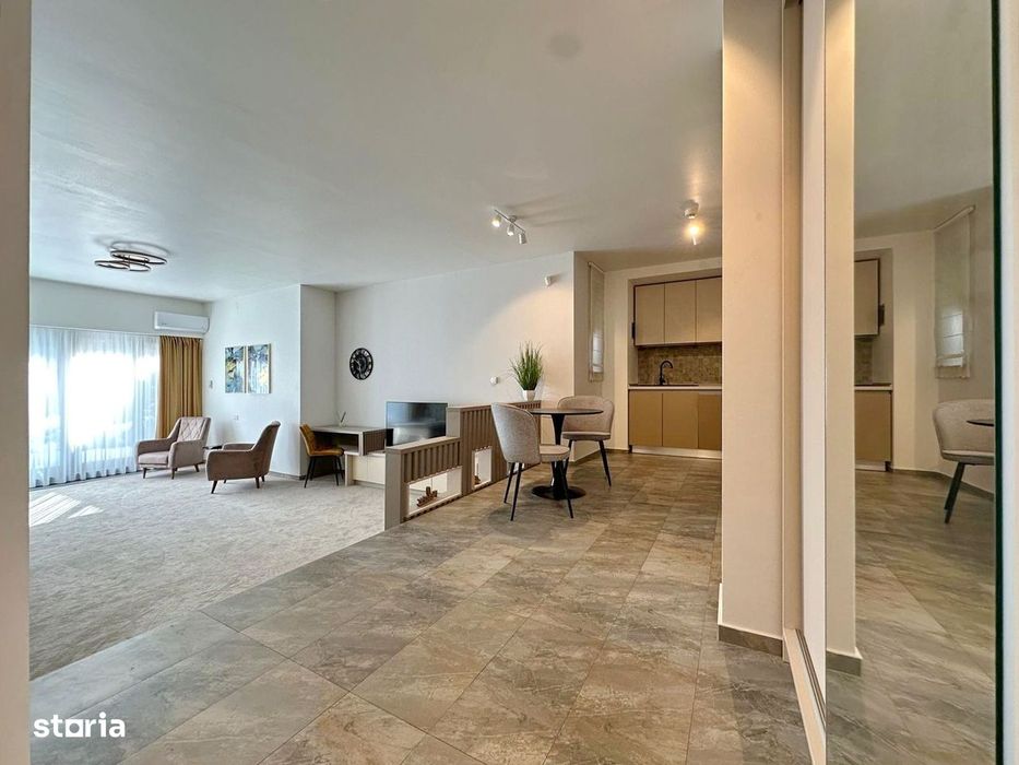 Studio spațios de închiriat — Bellevue Residence, mobilat, terasă, par