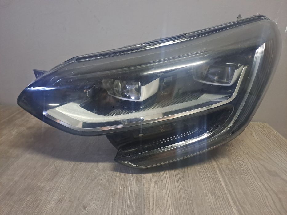 Megane LED фар ляв