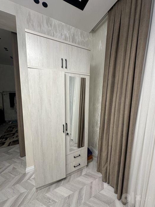 Продается шкаф 2,40