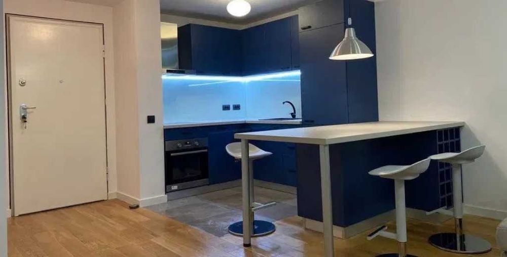 Дава се под наем Двустаен апартамент в Пловдив, Коматево - 60 кв.м за 270.3 € - Снимка #1